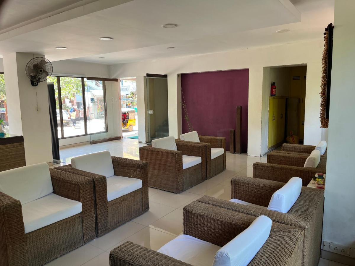 Asr Guesthouse Tirupati Buitenkant foto
