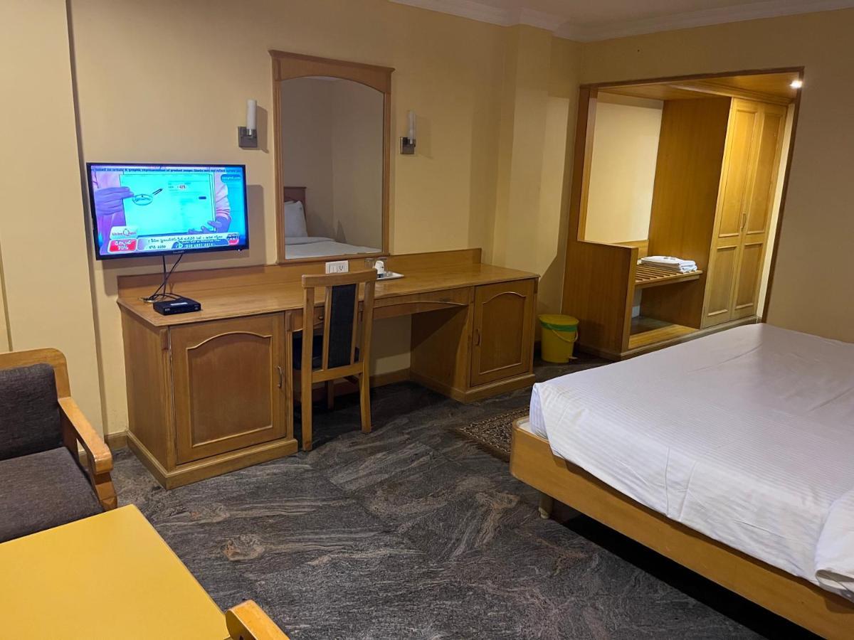Asr Guesthouse Tirupati Buitenkant foto